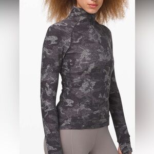Lululemon Outrun the Elements 1/2 Zip - Incognito Camo HTR Black